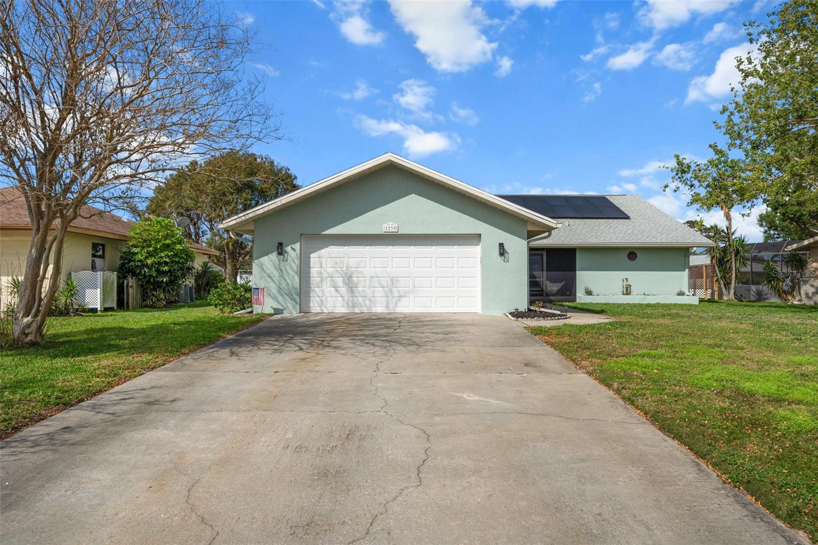 1239 PINEBROOK WAY