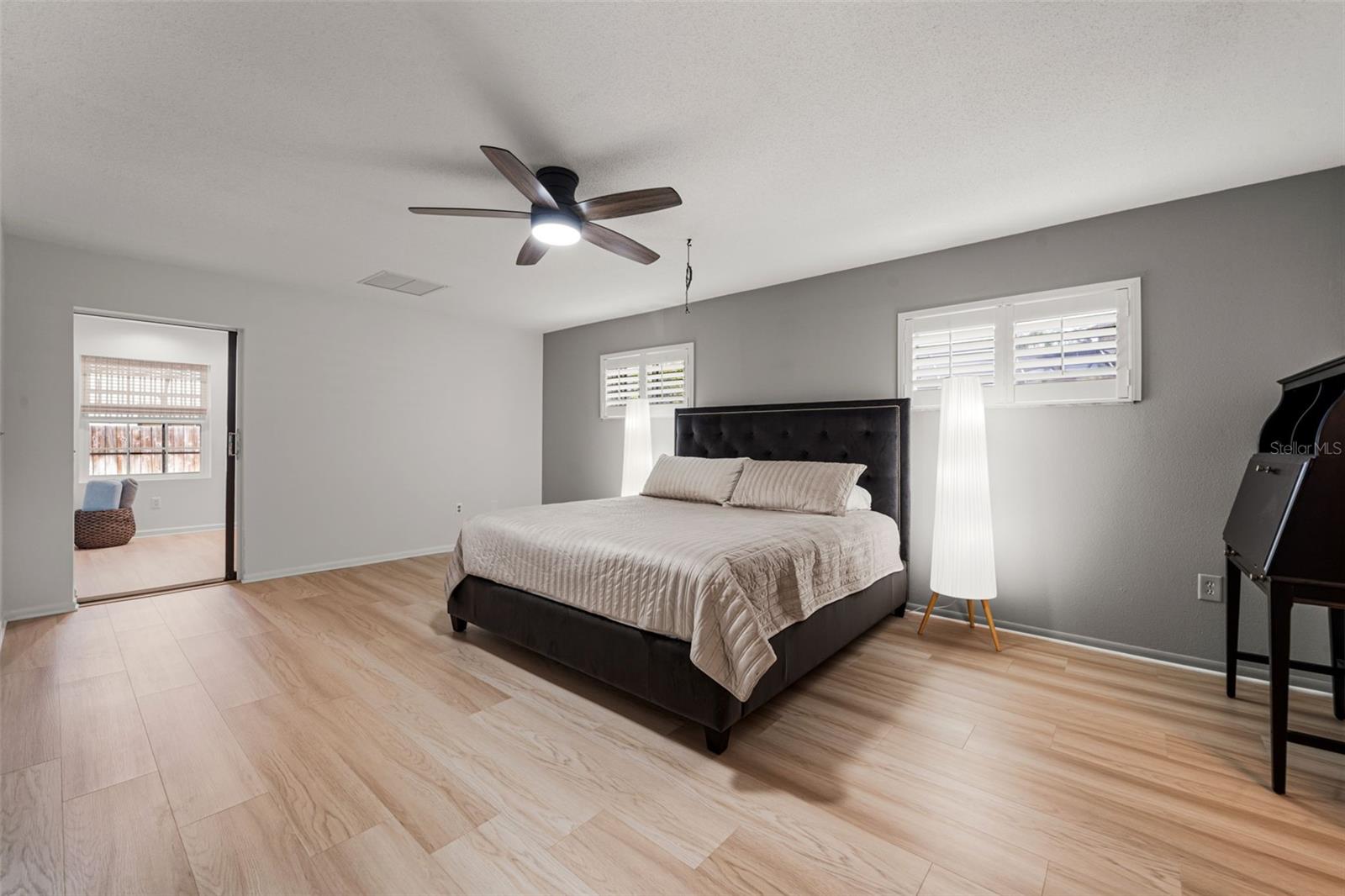 1239 PINEBROOK WAY