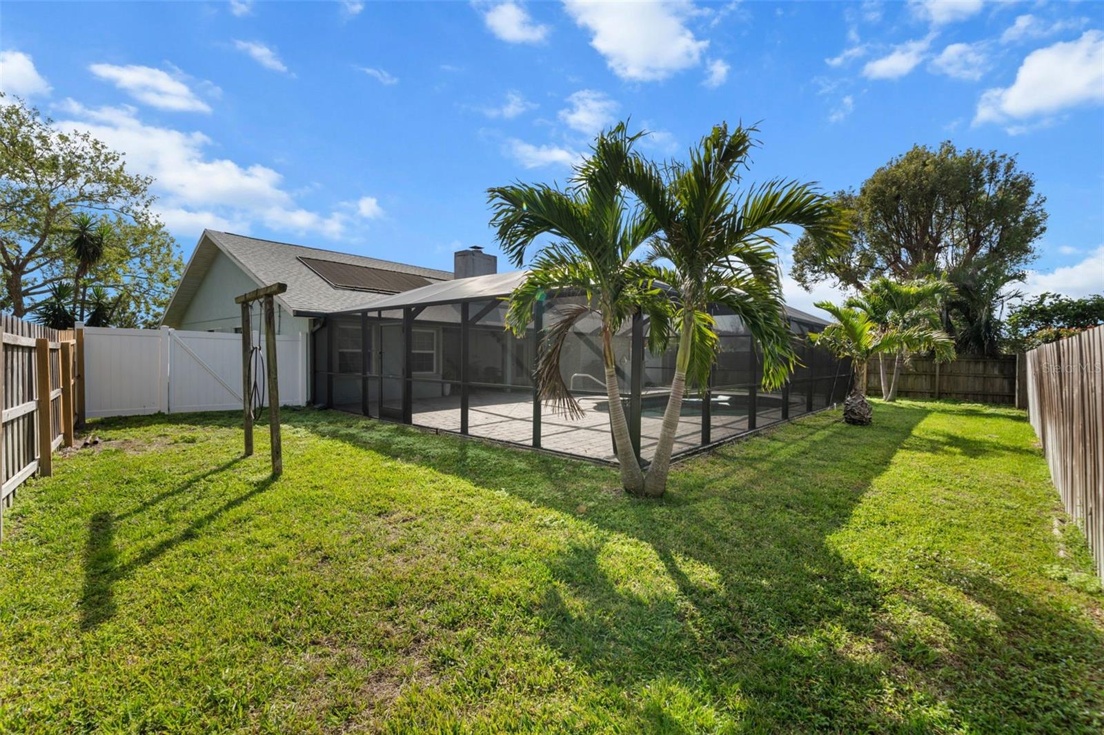 1239 PINEBROOK WAY