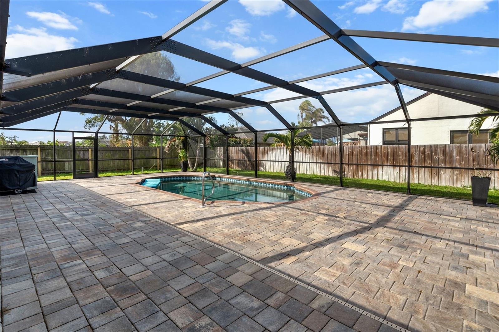 1239 PINEBROOK WAY