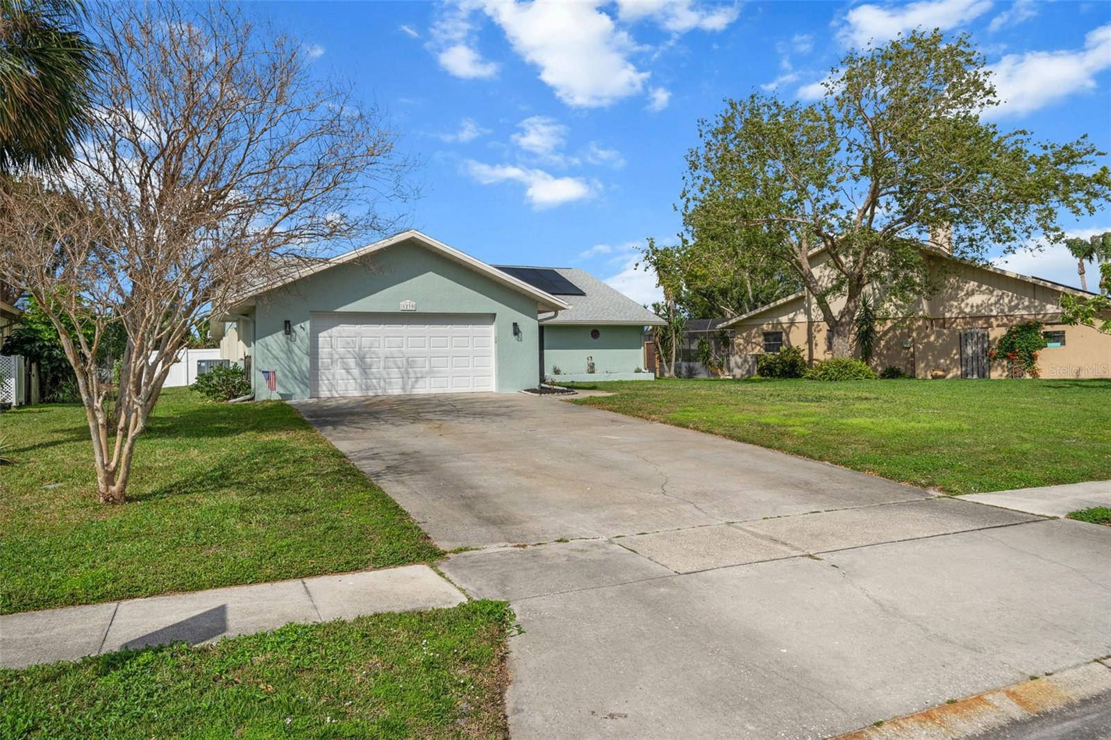 1239 PINEBROOK WAY