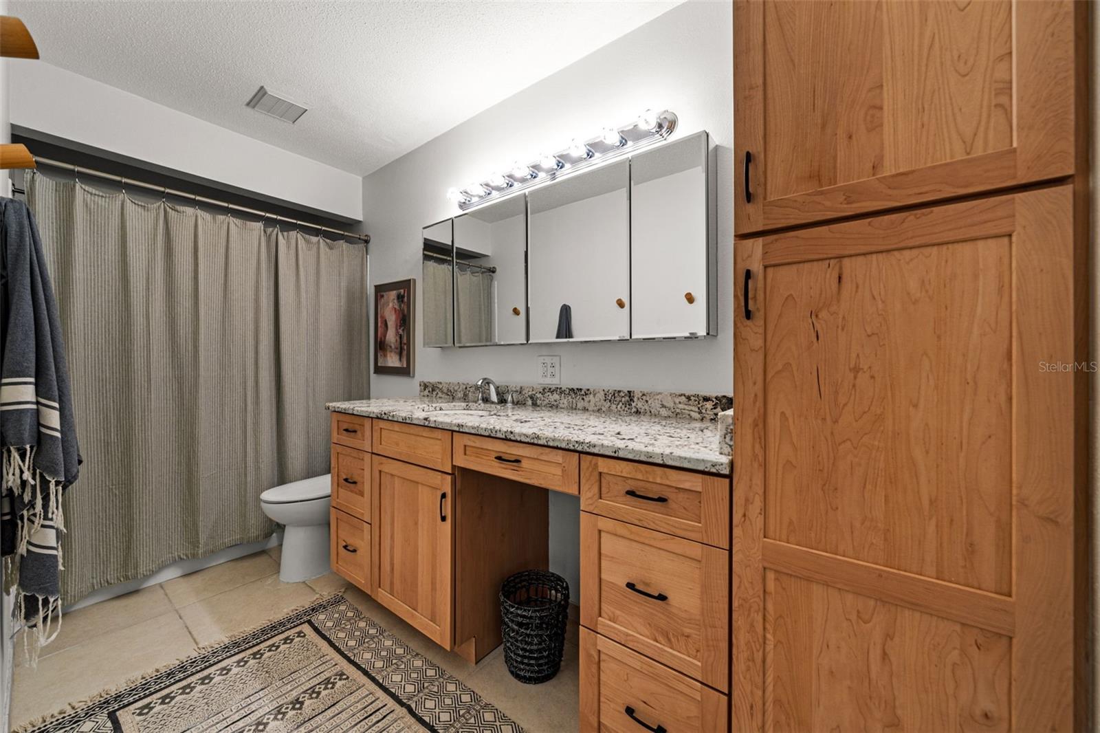 1239 PINEBROOK WAY