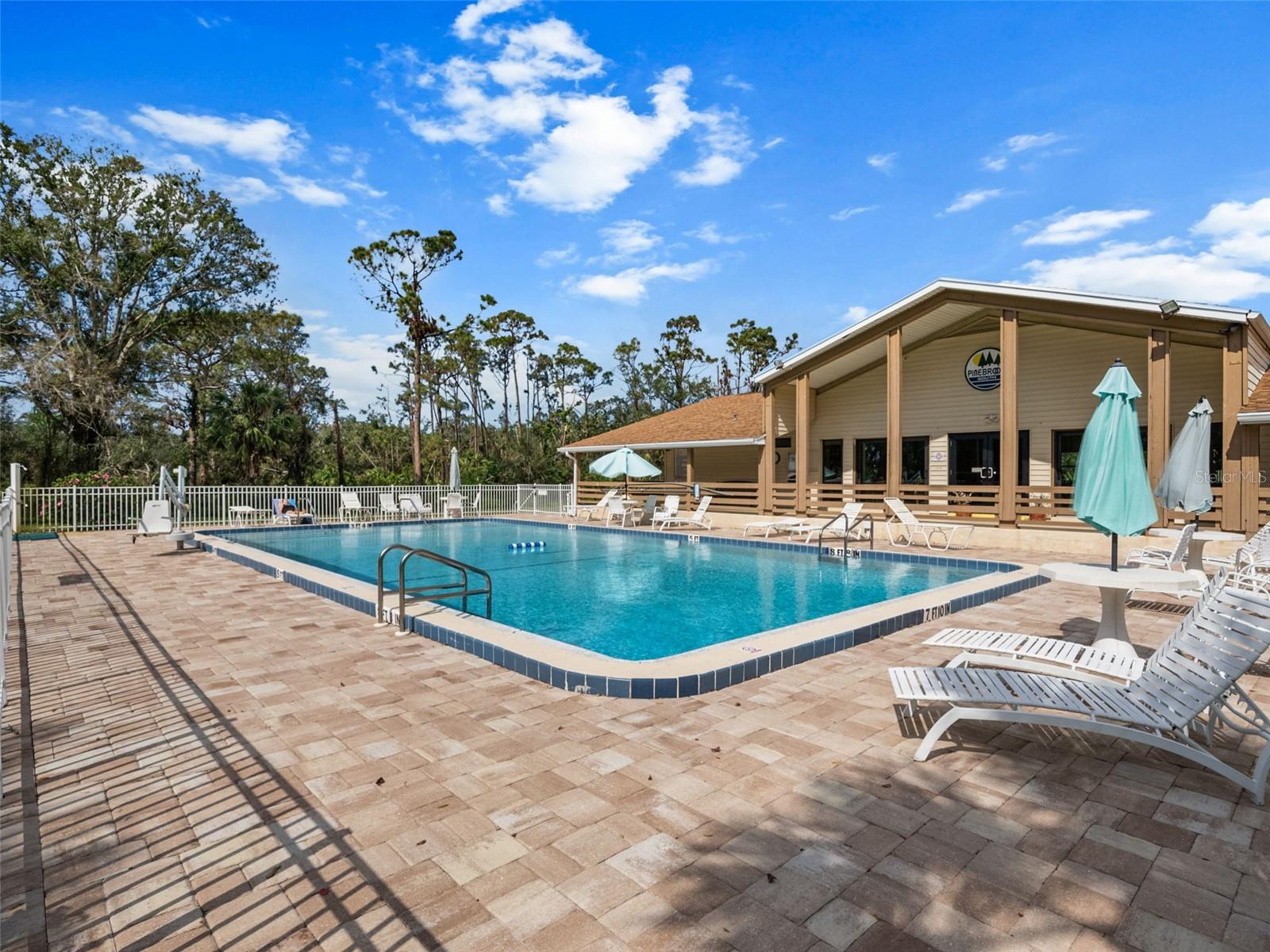 1239 PINEBROOK WAY