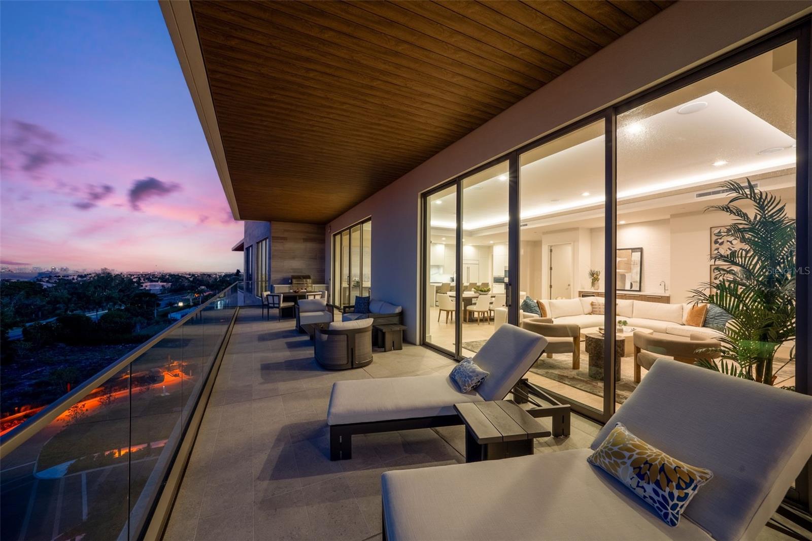 1591 GULF OF MEXICO DR #617