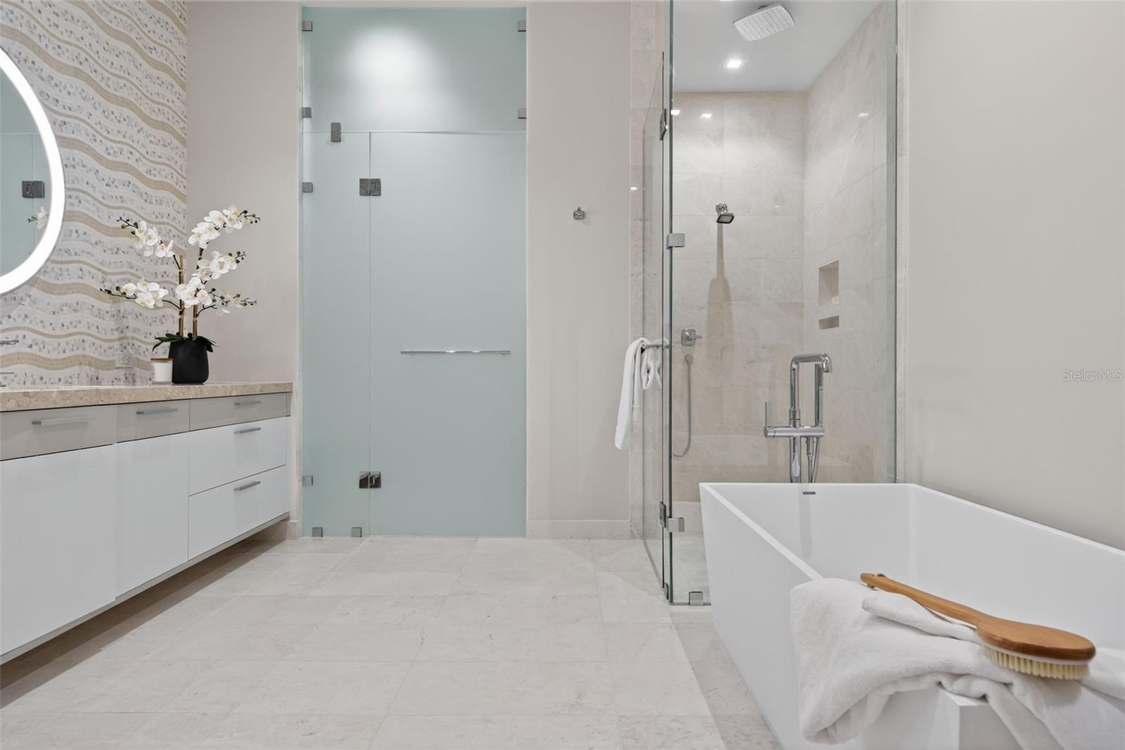 1591 GULF OF MEXICO DR #617