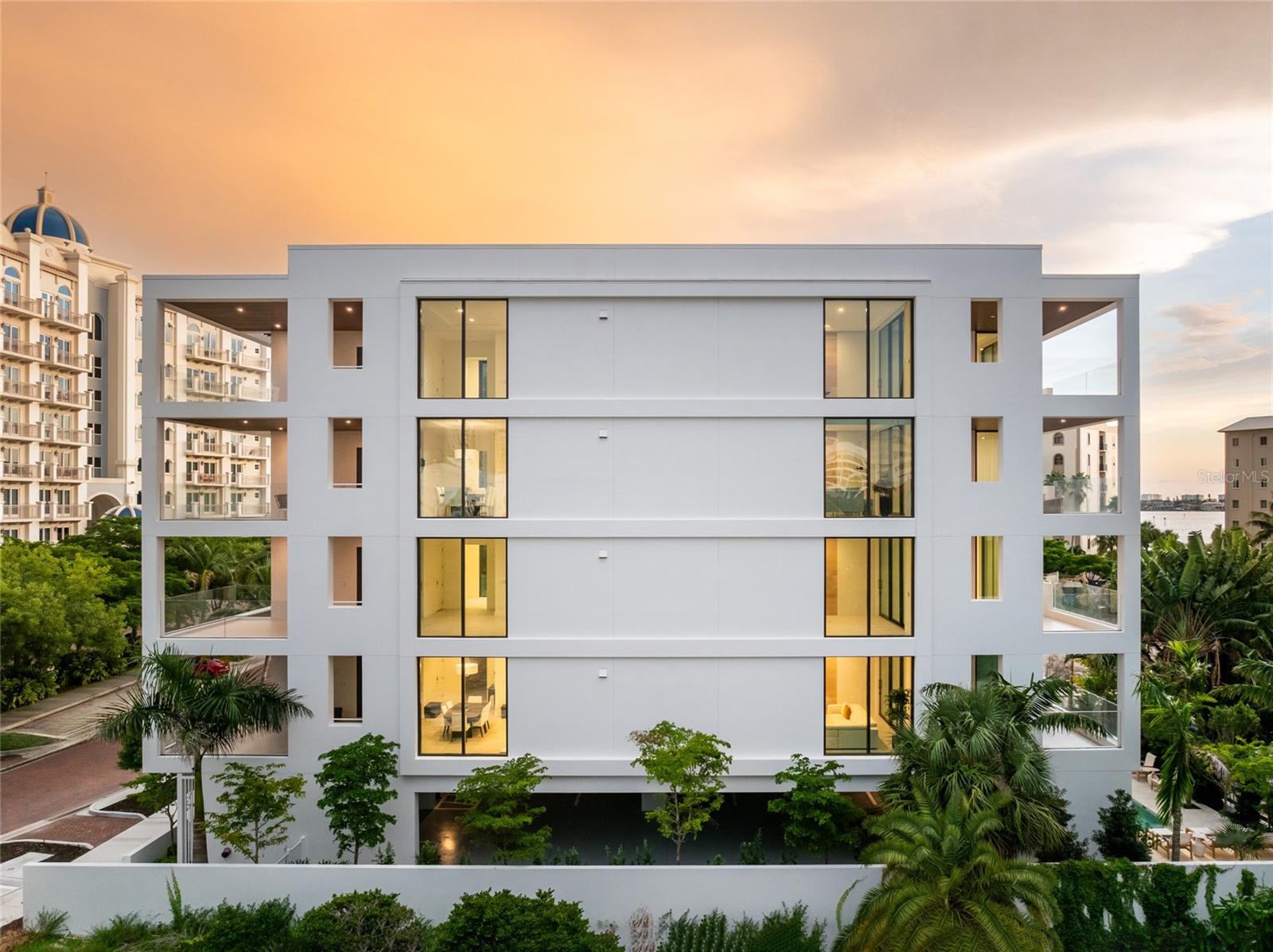 509 GOLDEN GATE PT #4
