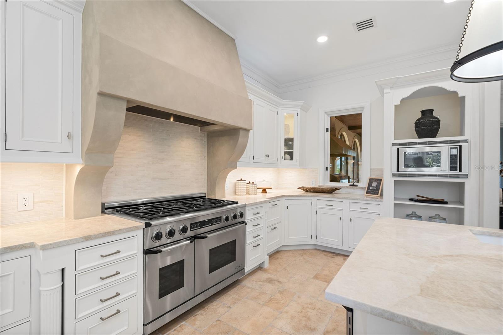 3000 SOUTHWEST DR