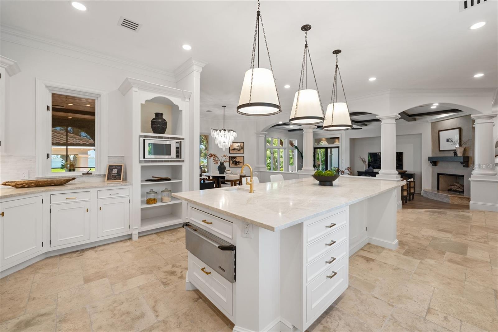 3000 SOUTHWEST DR