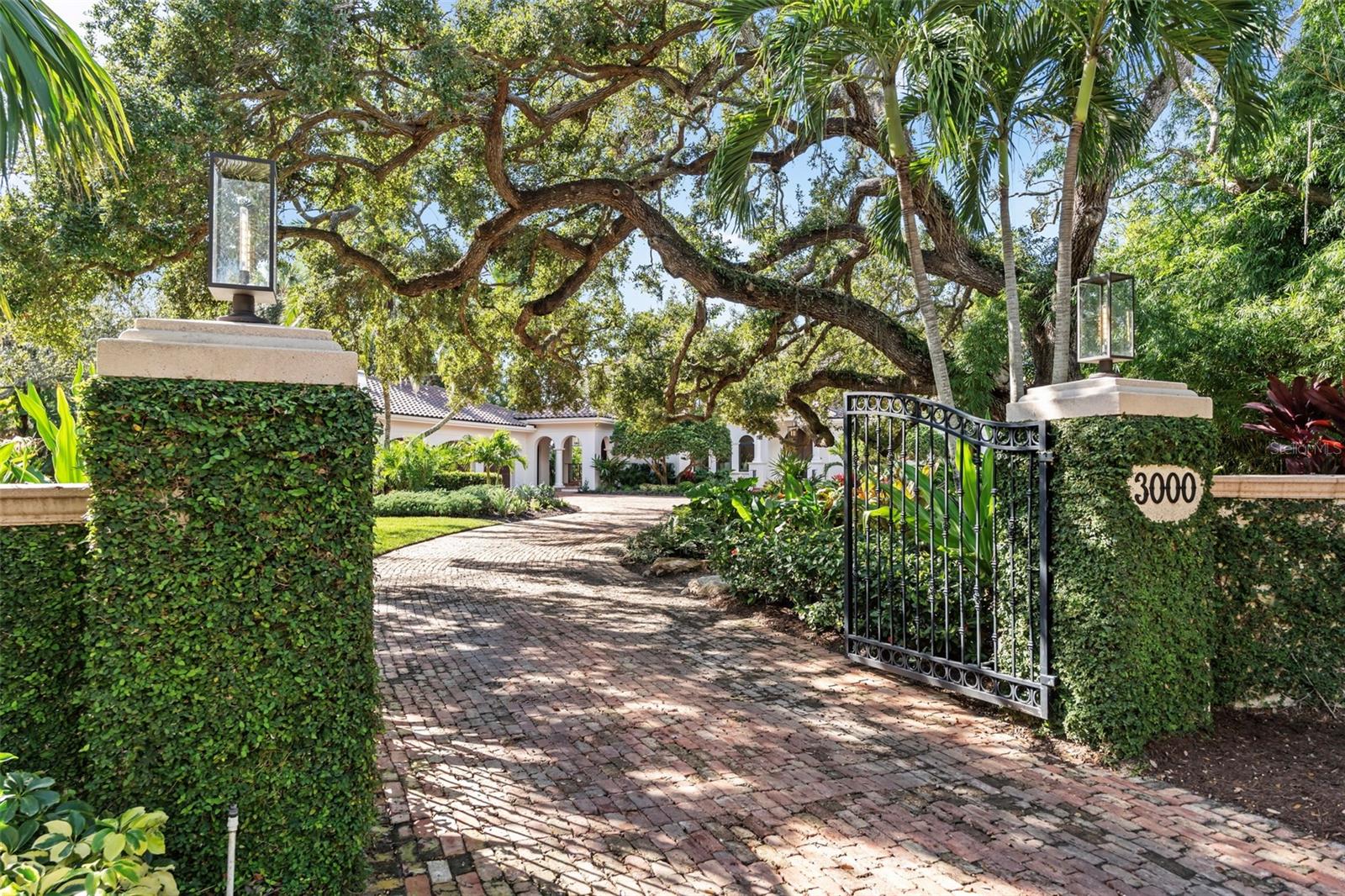 3000 SOUTHWEST DR