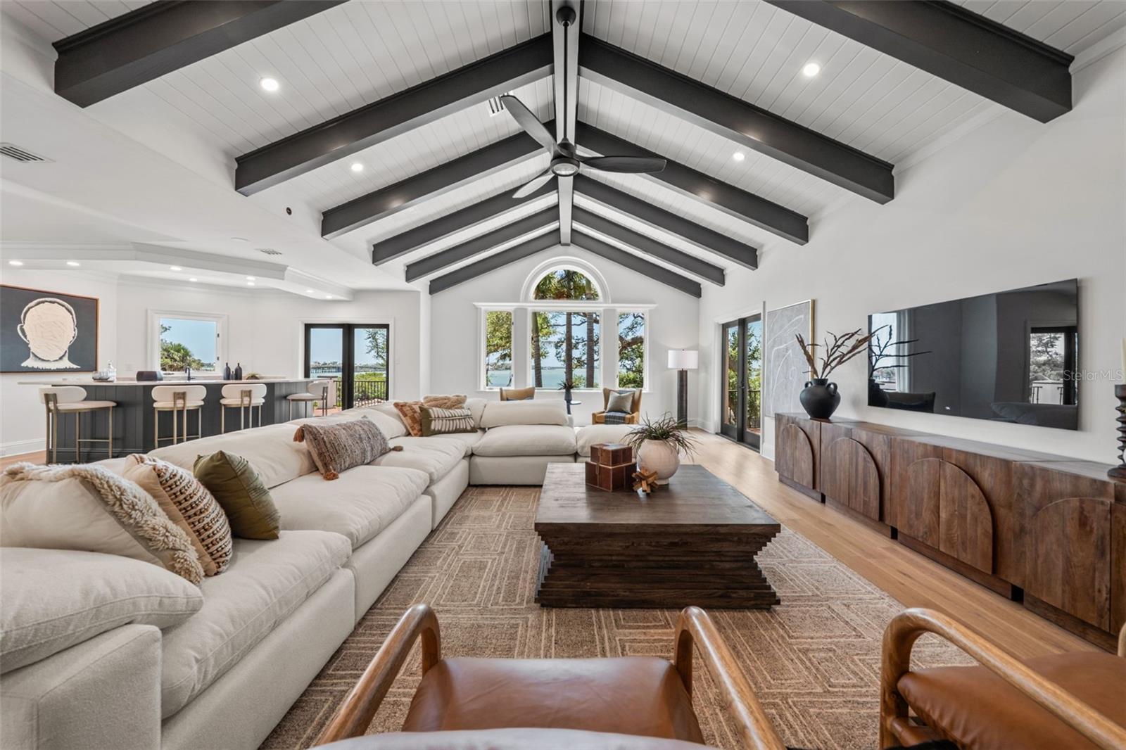 3000 SOUTHWEST DR