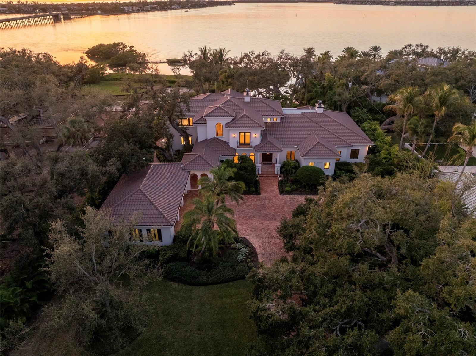 3000 SOUTHWEST DR