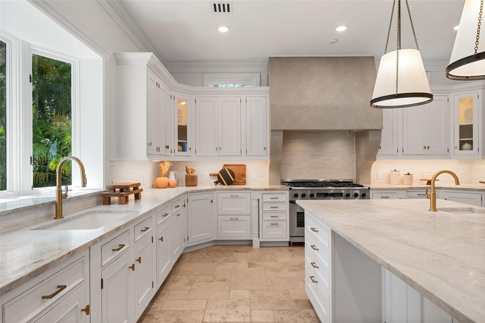3000 SOUTHWEST DR