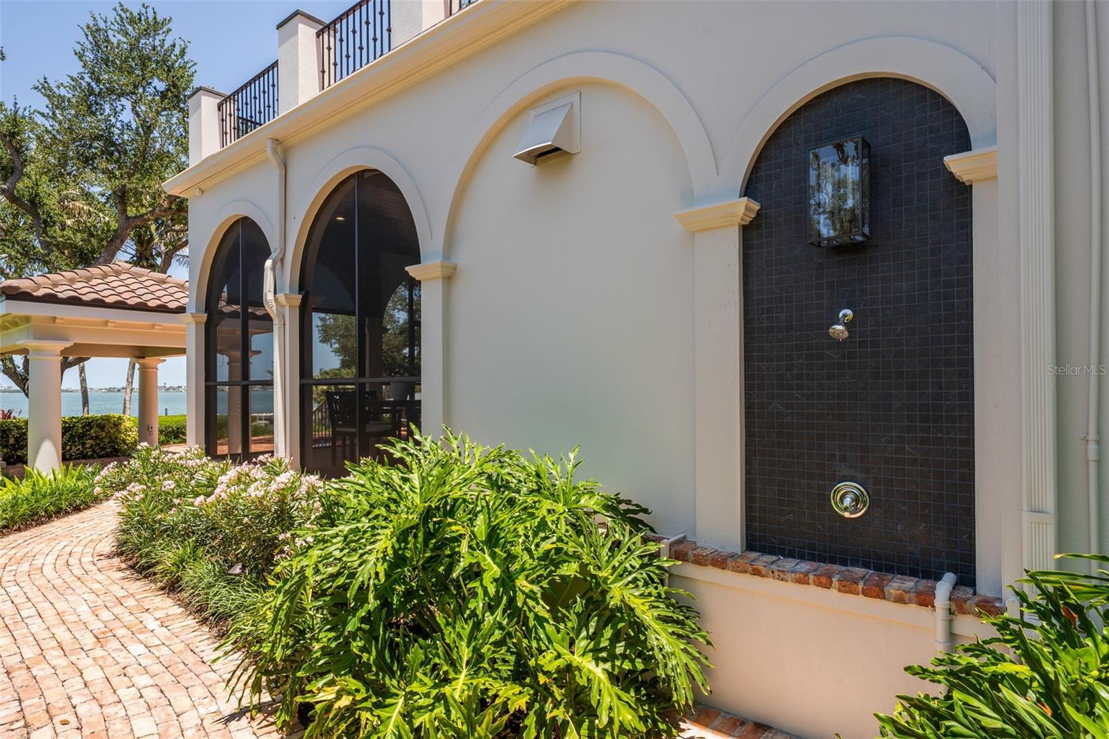 3000 SOUTHWEST DR