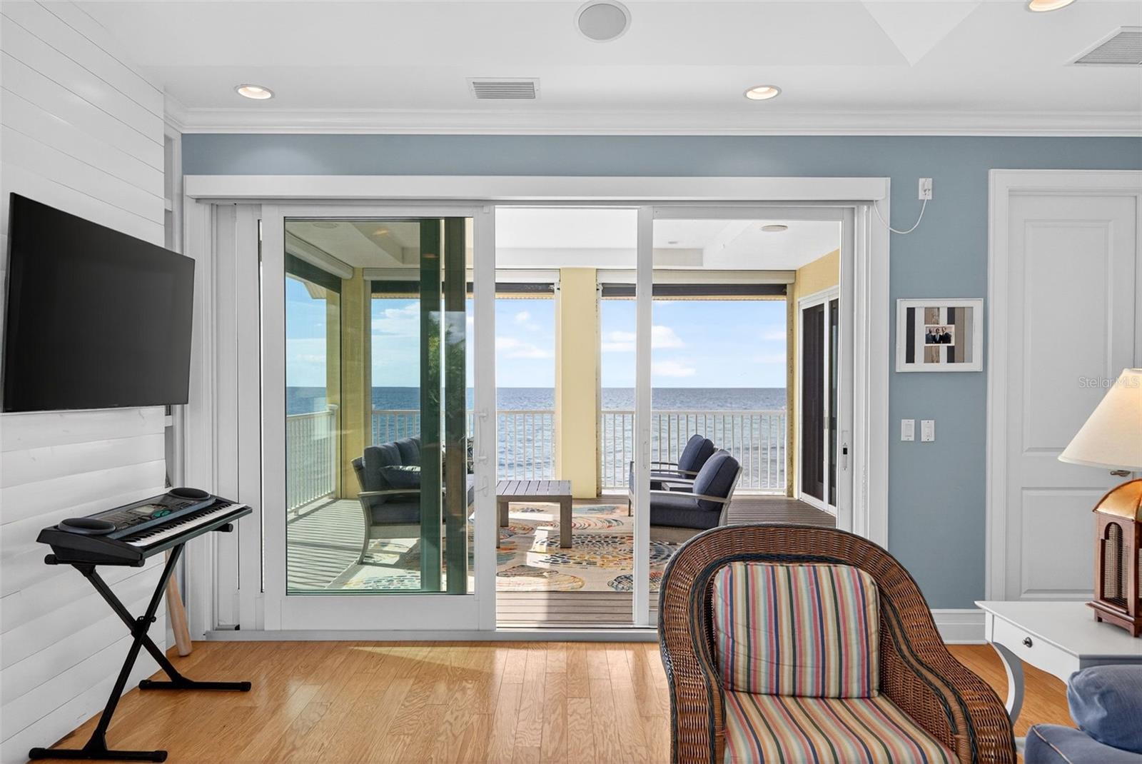 7152 POINT OF ROCKS CIR