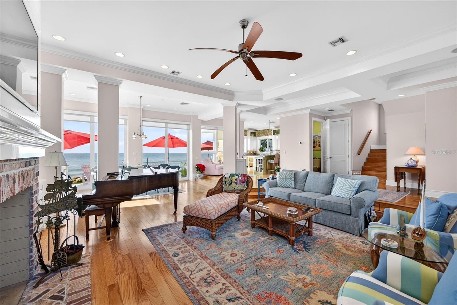 7152 POINT OF ROCKS CIR