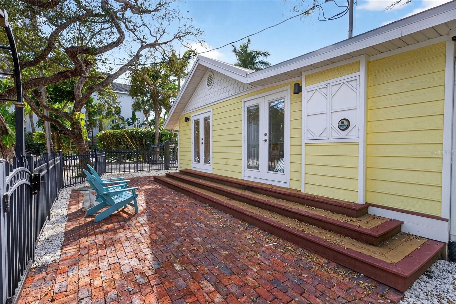 7152 POINT OF ROCKS CIR