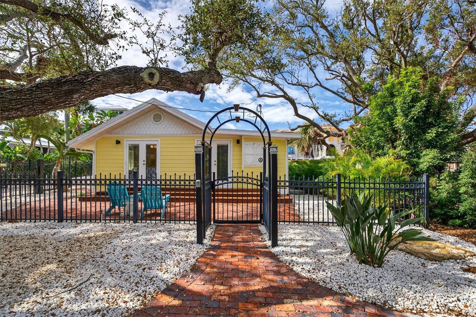 7152 POINT OF ROCKS CIR