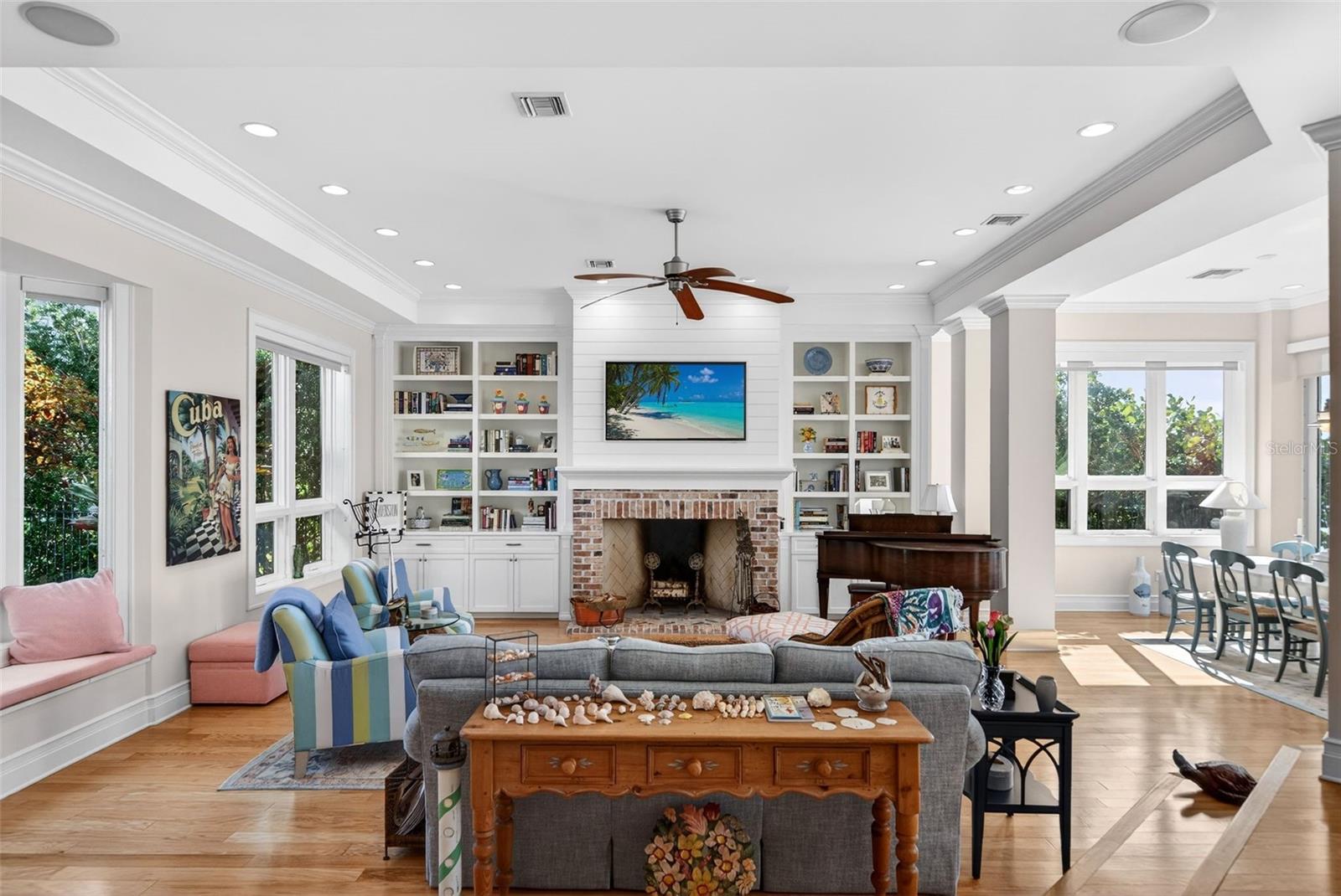 7152 POINT OF ROCKS CIR