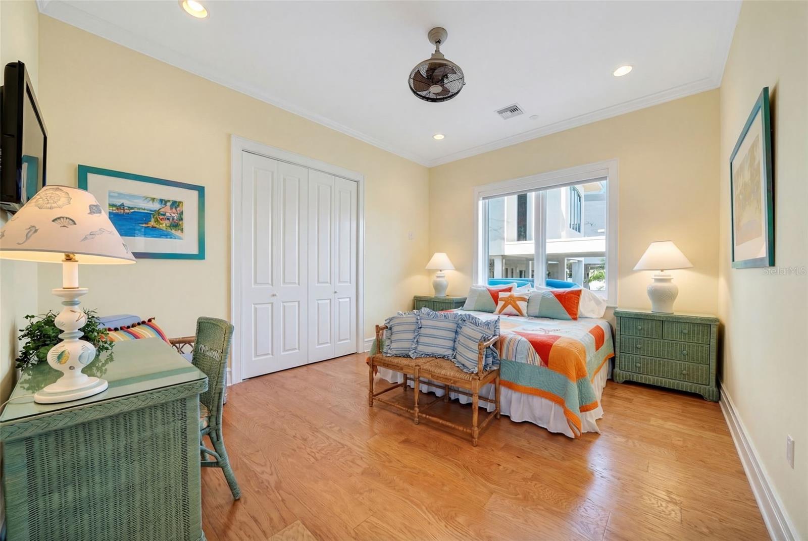 7152 POINT OF ROCKS CIR