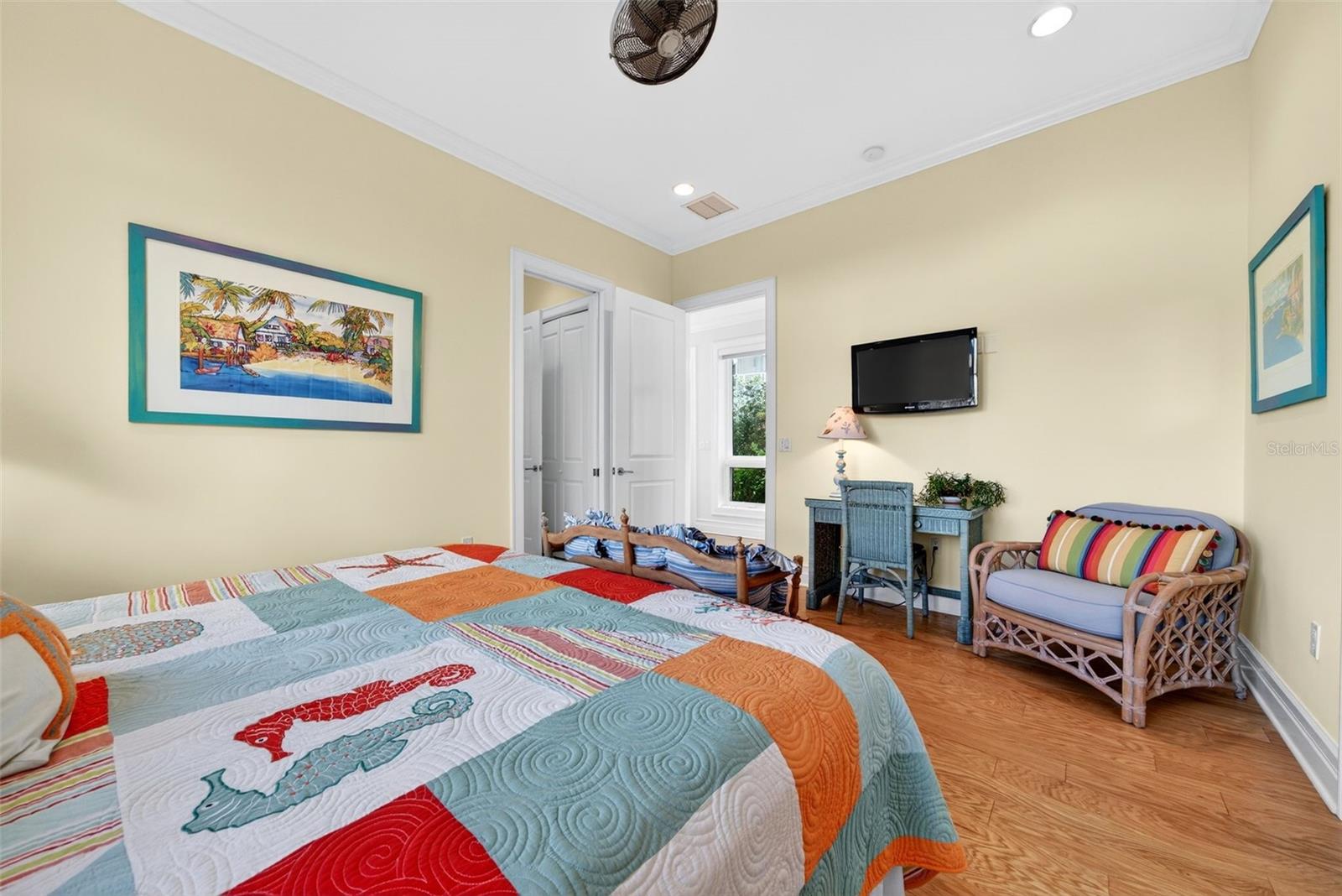 7152 POINT OF ROCKS CIR