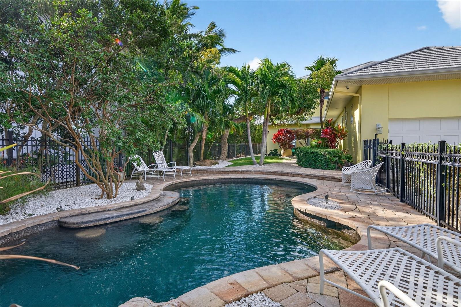 7152 POINT OF ROCKS CIR