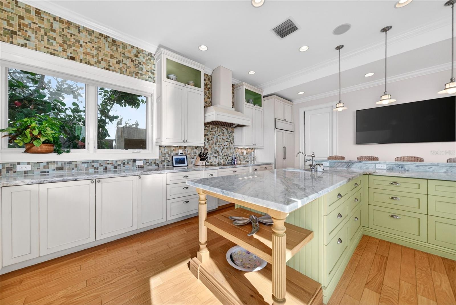 7152 POINT OF ROCKS CIR