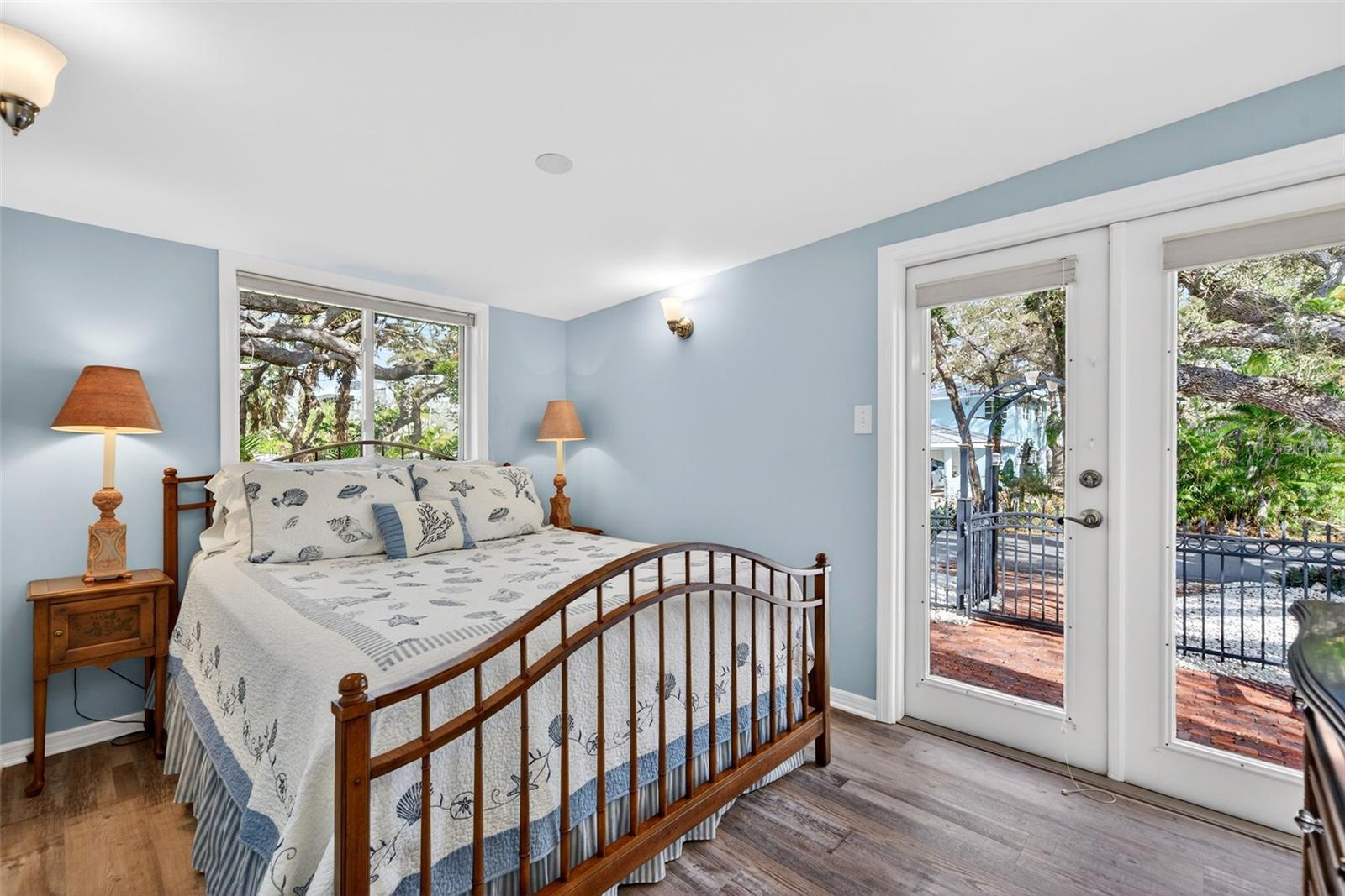 7152 POINT OF ROCKS CIR