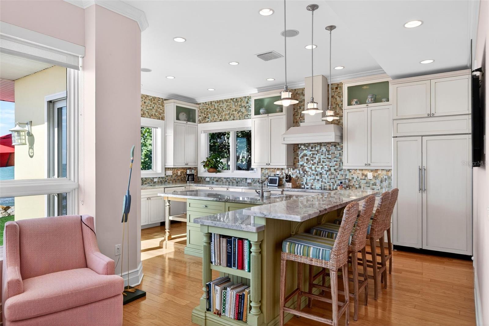 7152 POINT OF ROCKS CIR