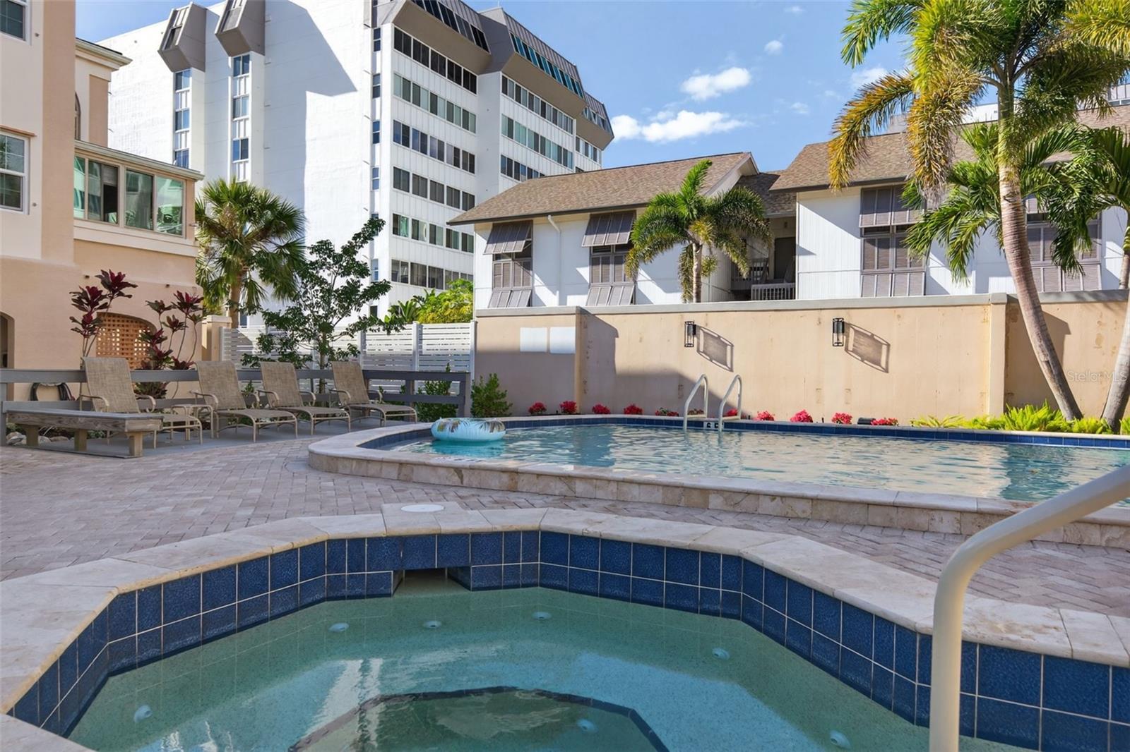 1163 COQUILLE ST #207