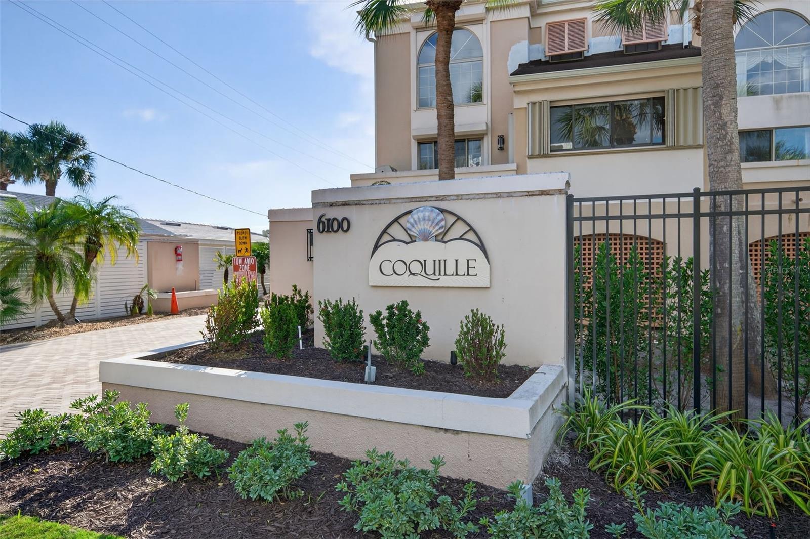 1163 COQUILLE ST #207