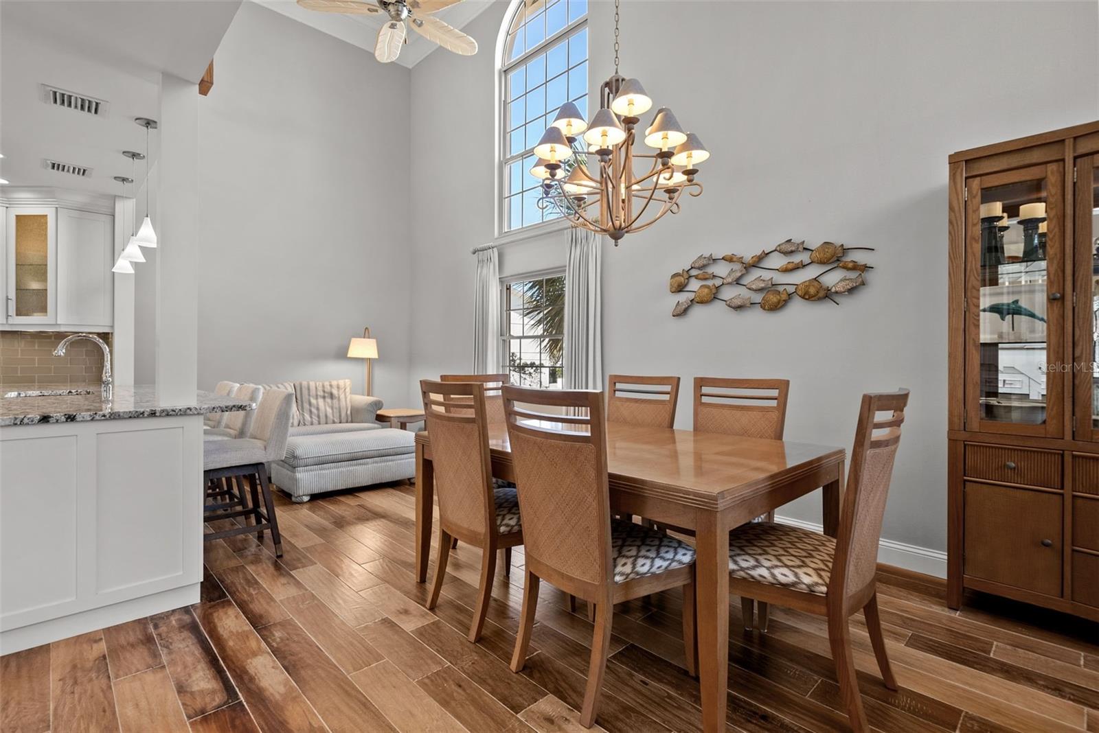 1163 COQUILLE ST #207