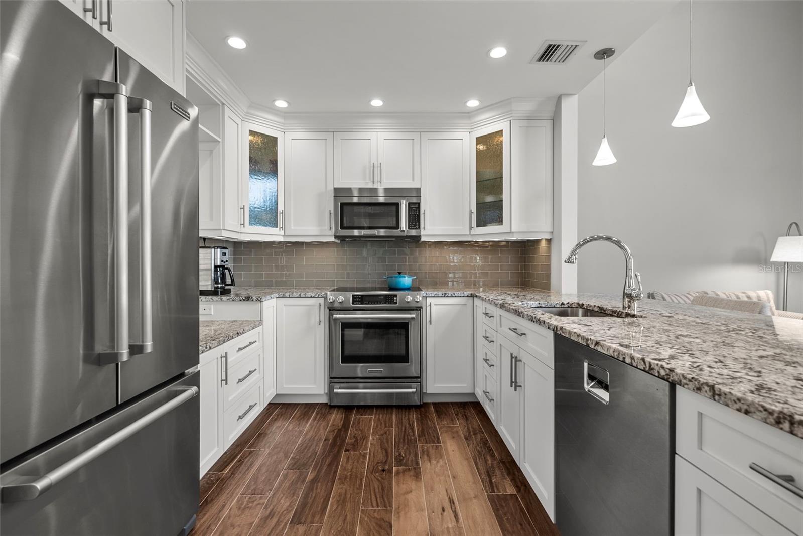 1163 COQUILLE ST #207