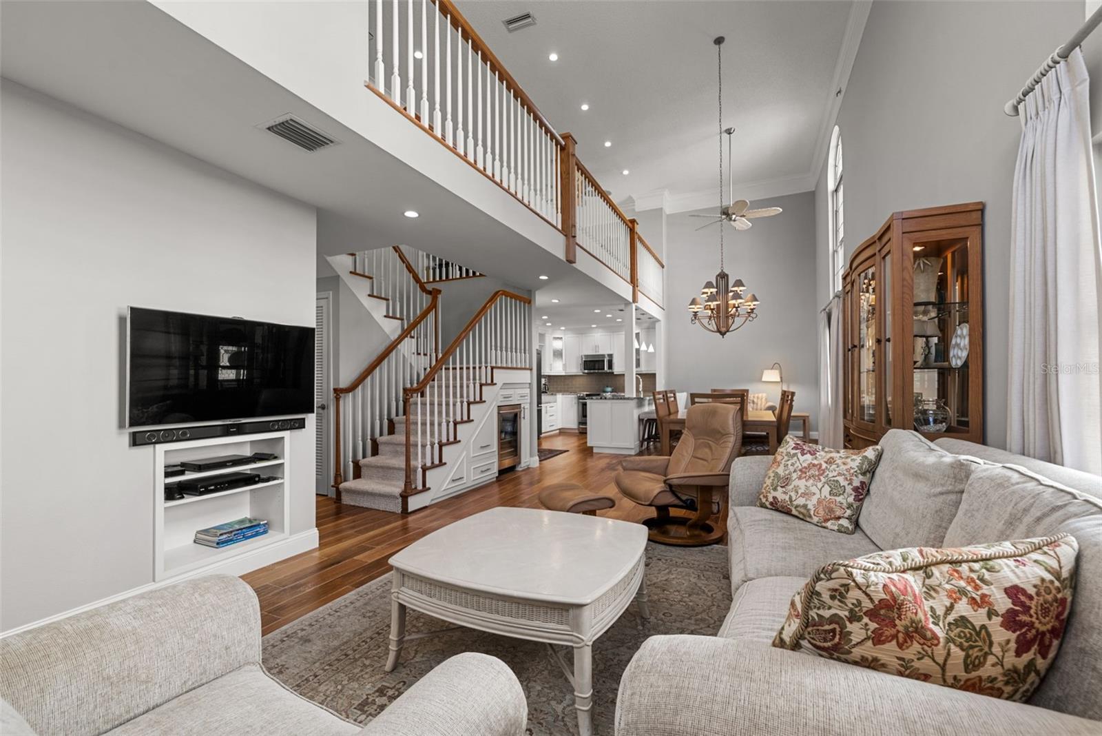 1163 COQUILLE ST #207