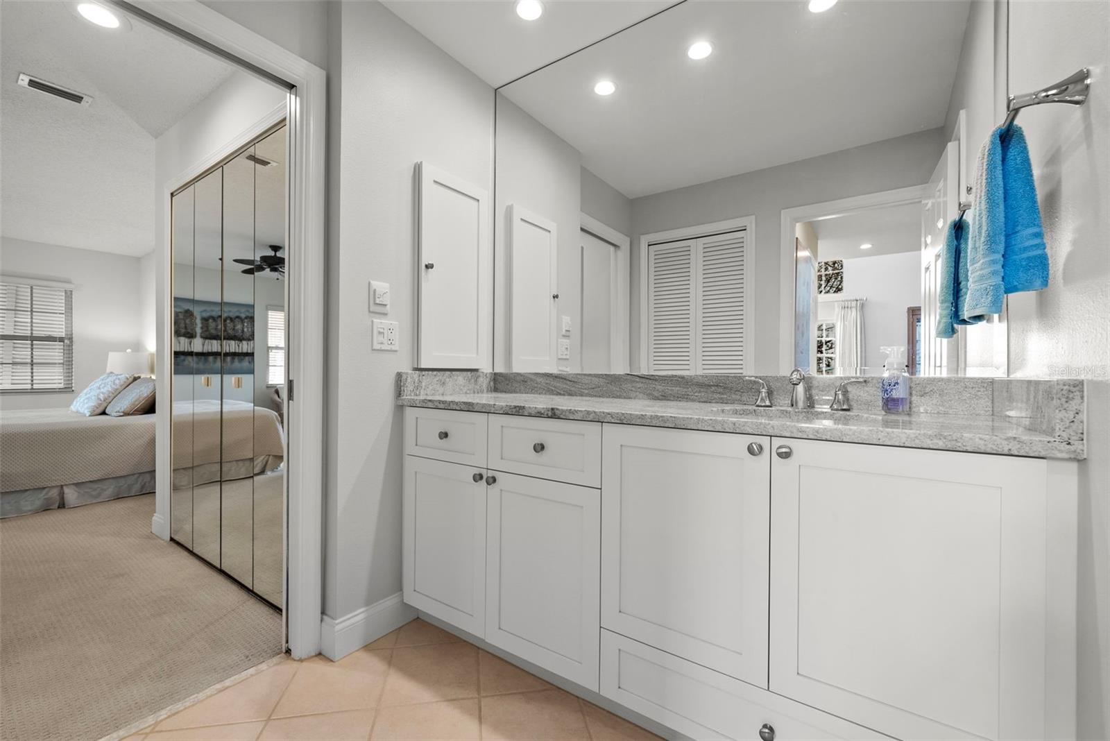 1163 COQUILLE ST #207