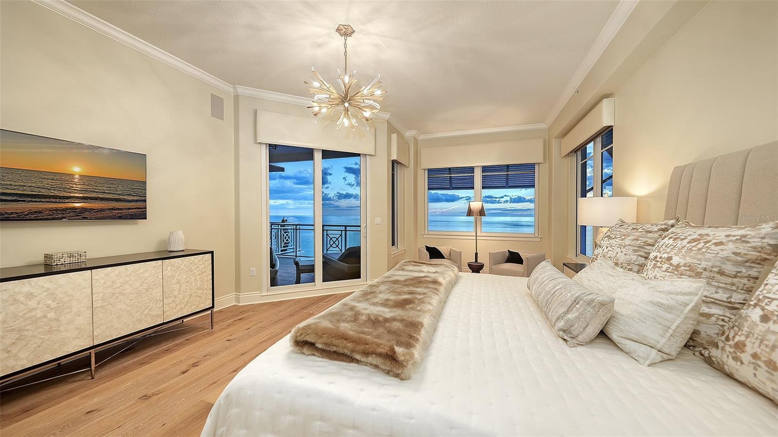 2052 BENJAMIN FRANKLIN DR #PH 1102