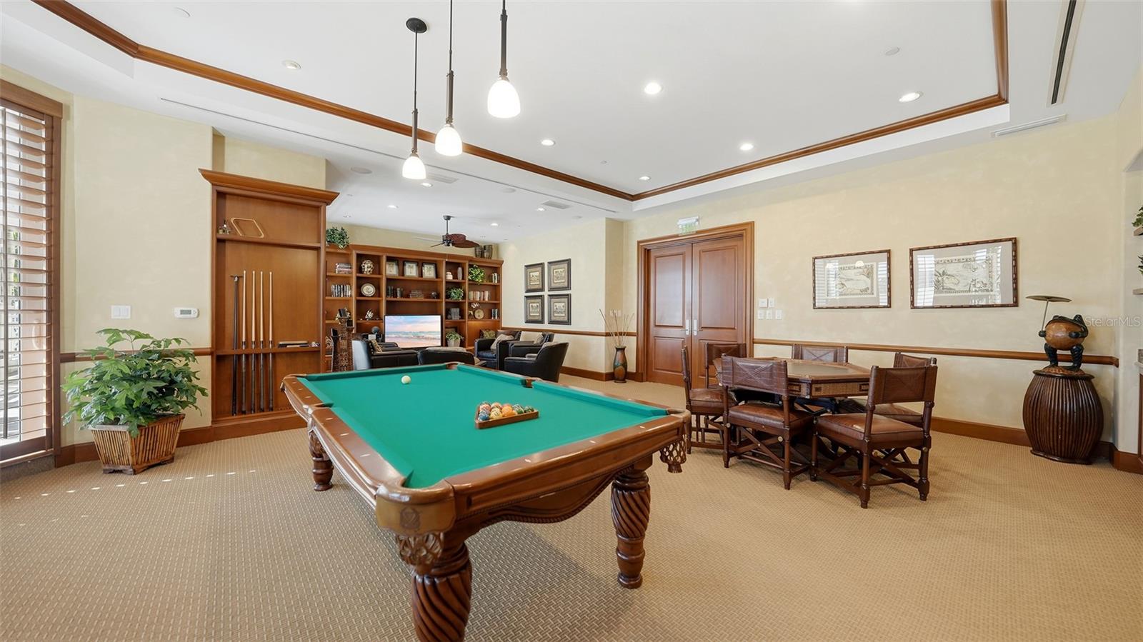 2052 BENJAMIN FRANKLIN DR #PH 1102