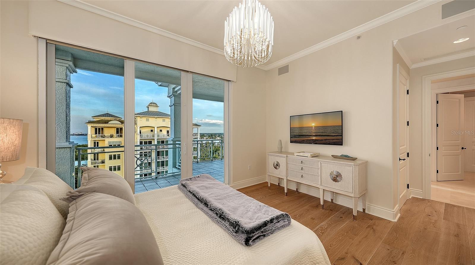 2052 BENJAMIN FRANKLIN DR #PH 1102