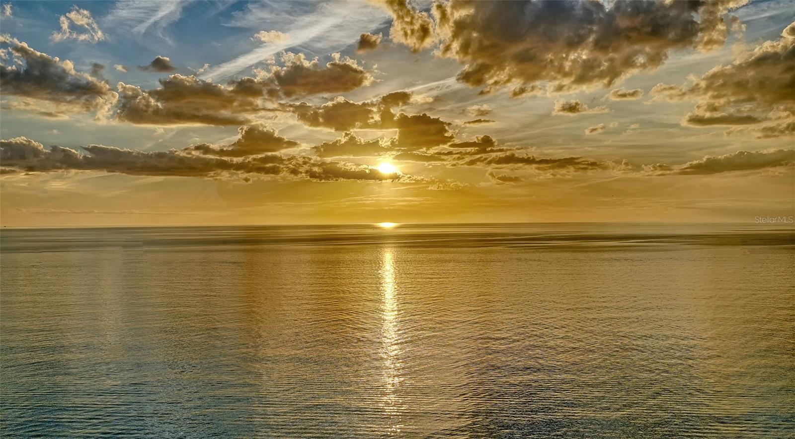 2052 BENJAMIN FRANKLIN DR #PH 1102