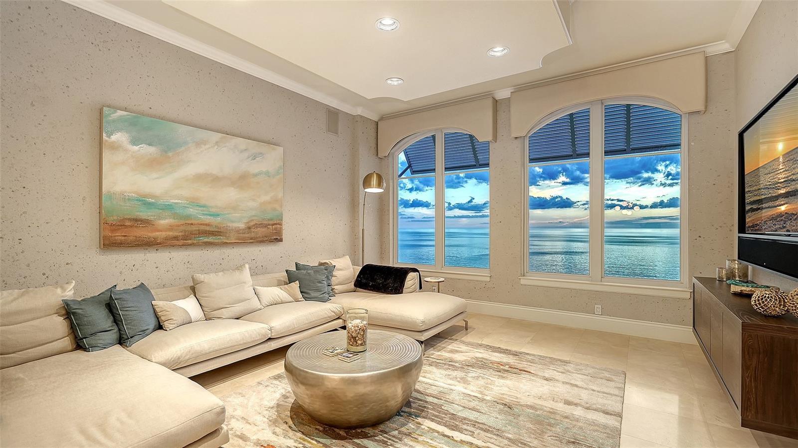 2052 BENJAMIN FRANKLIN DR #PH 1102