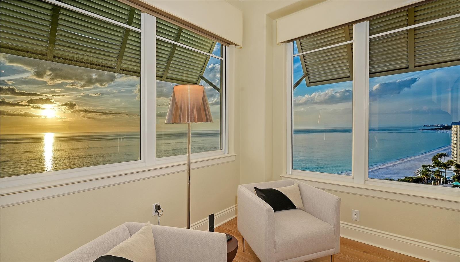 2052 BENJAMIN FRANKLIN DR #PH 1102