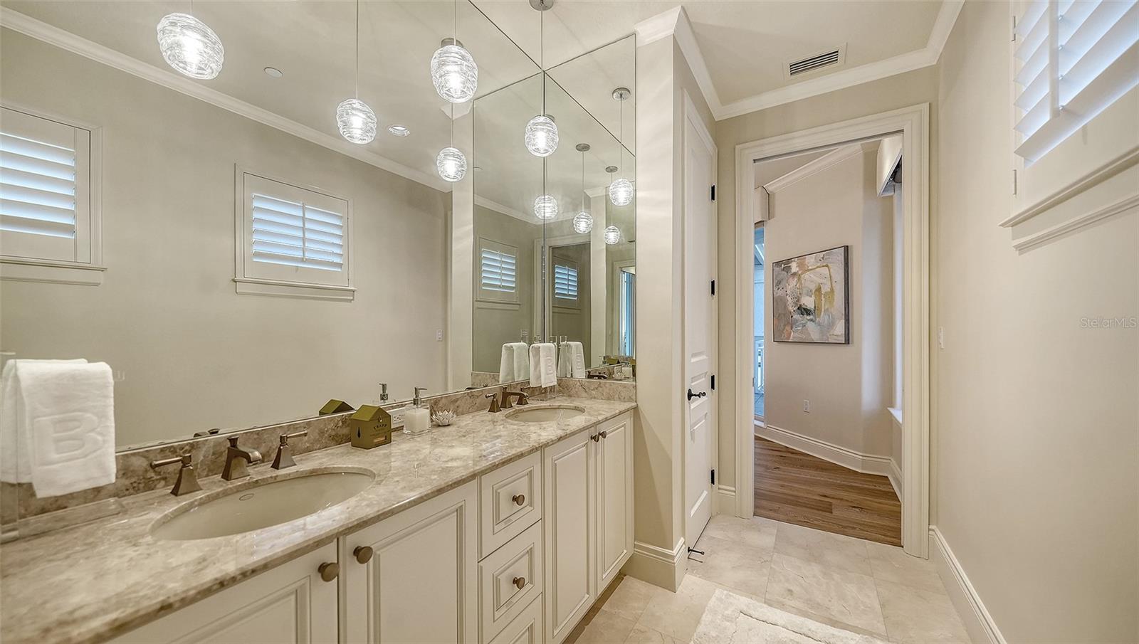 2052 BENJAMIN FRANKLIN DR #PH 1102