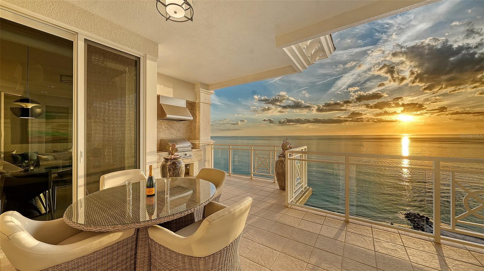 2052 BENJAMIN FRANKLIN DR #PH 1102