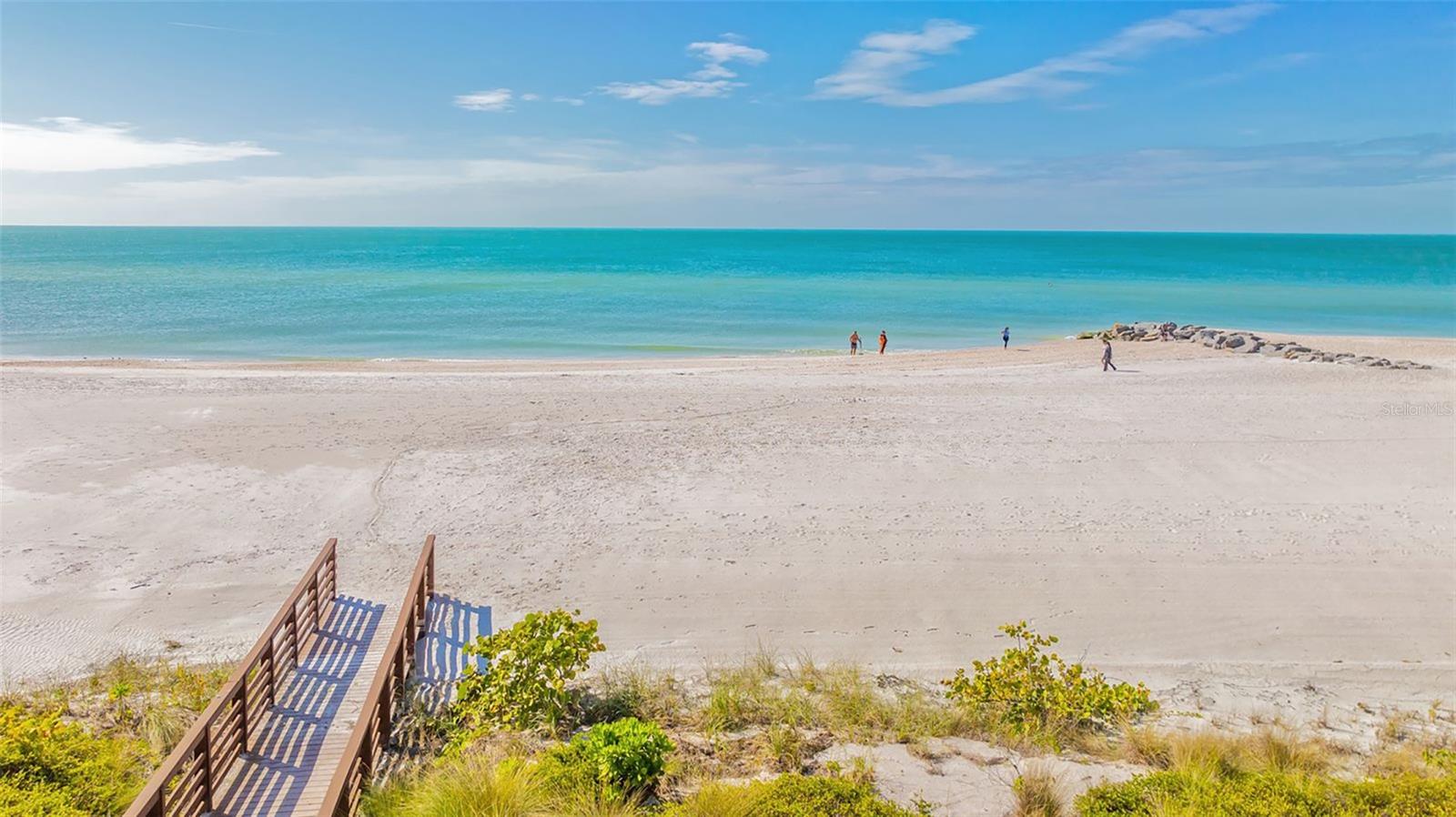 2052 BENJAMIN FRANKLIN DR #PH 1102