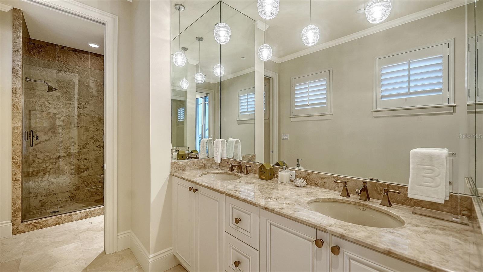 2052 BENJAMIN FRANKLIN DR #PH 1102