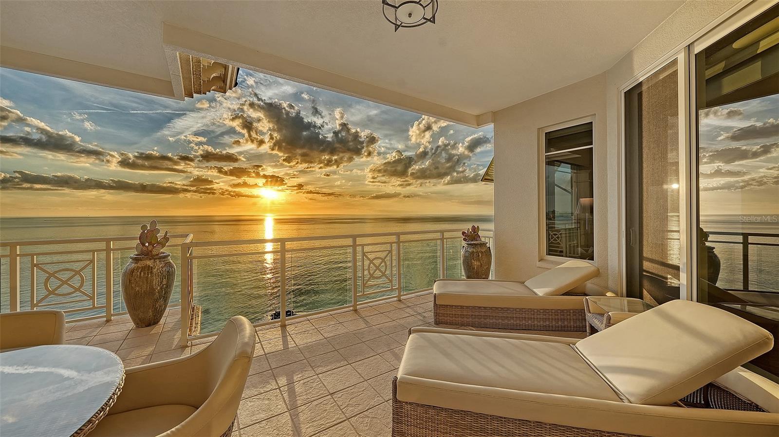 2052 BENJAMIN FRANKLIN DR #PH 1102