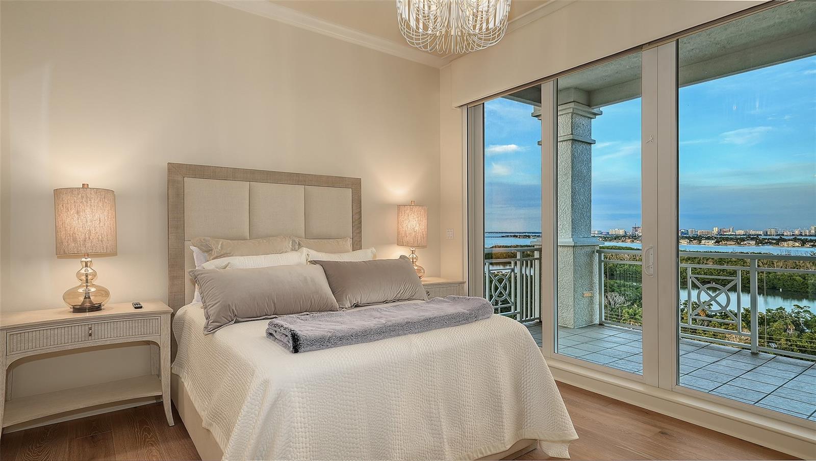 2052 BENJAMIN FRANKLIN DR #PH 1102