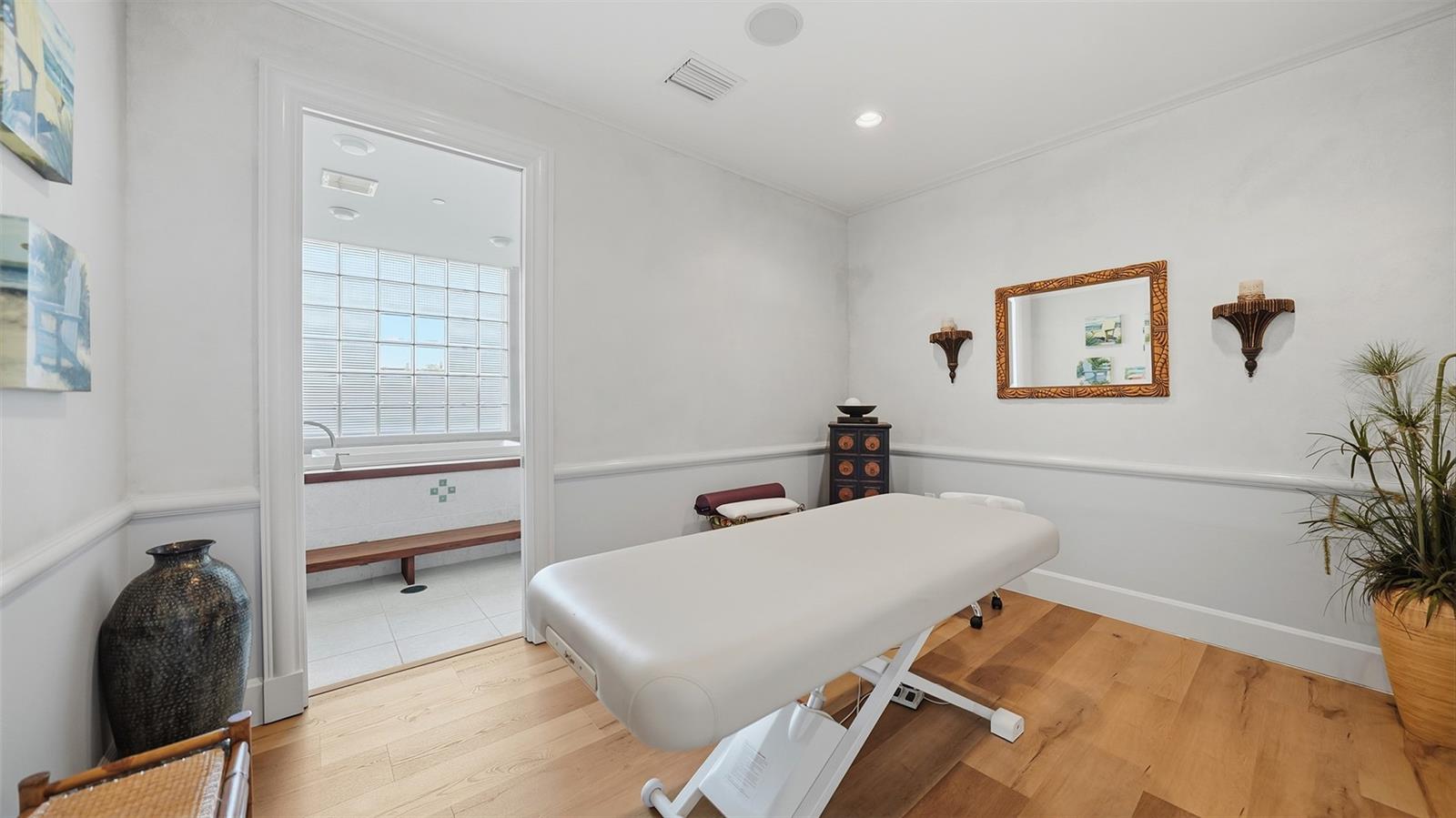 2052 BENJAMIN FRANKLIN DR #PH 1102