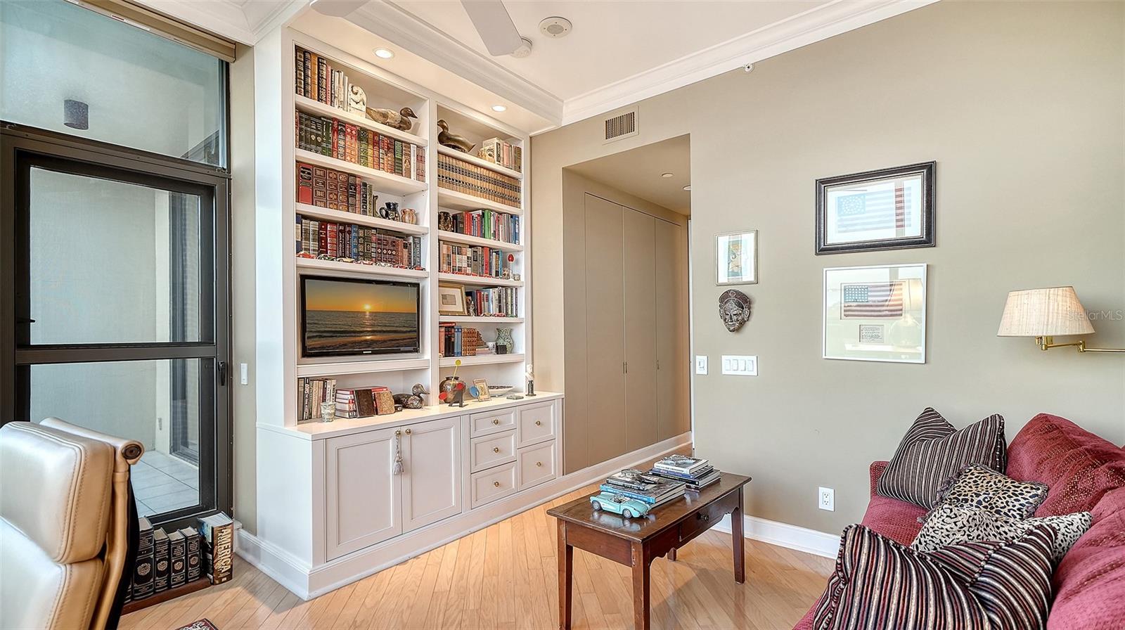 1281 GULF OF MEXICO DR #708