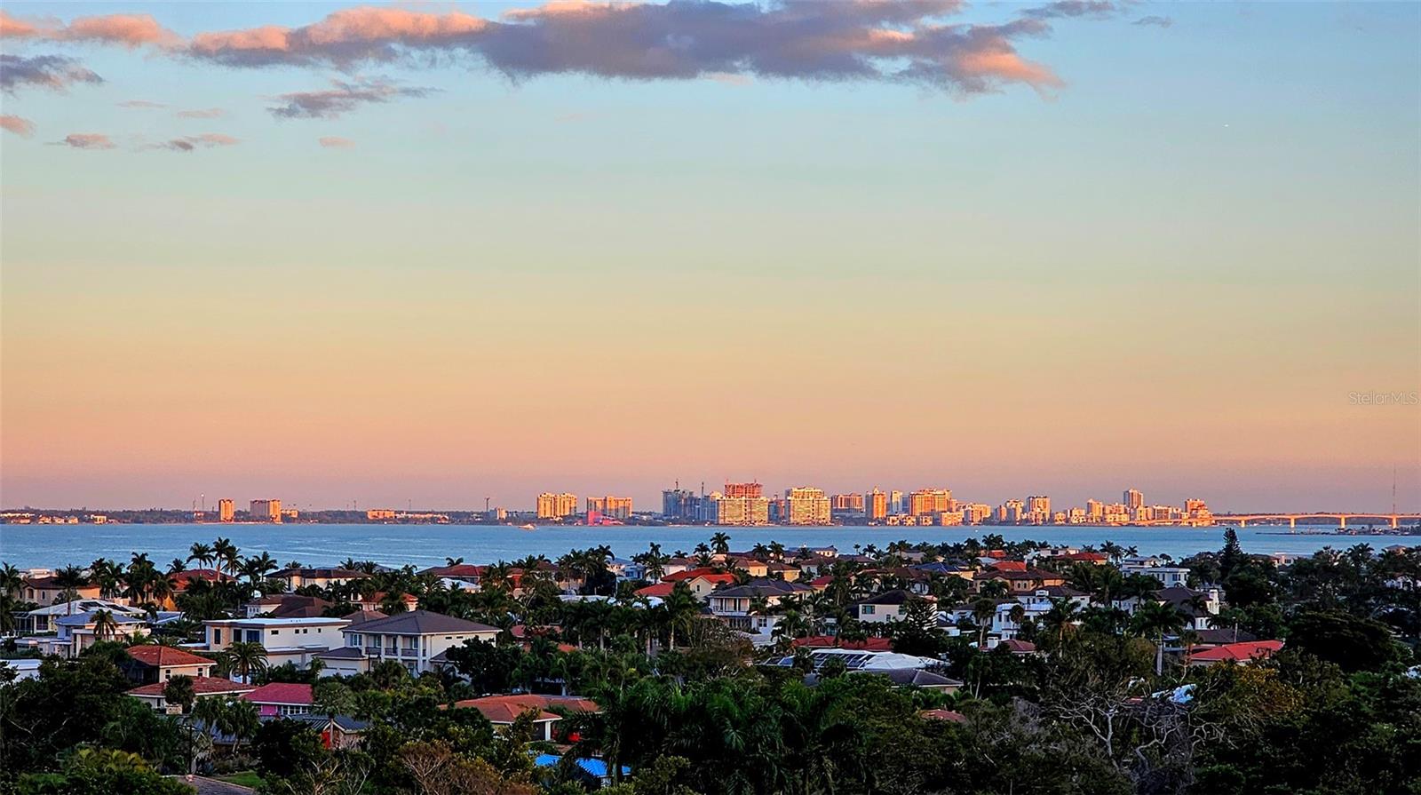 1281 GULF OF MEXICO DR #708