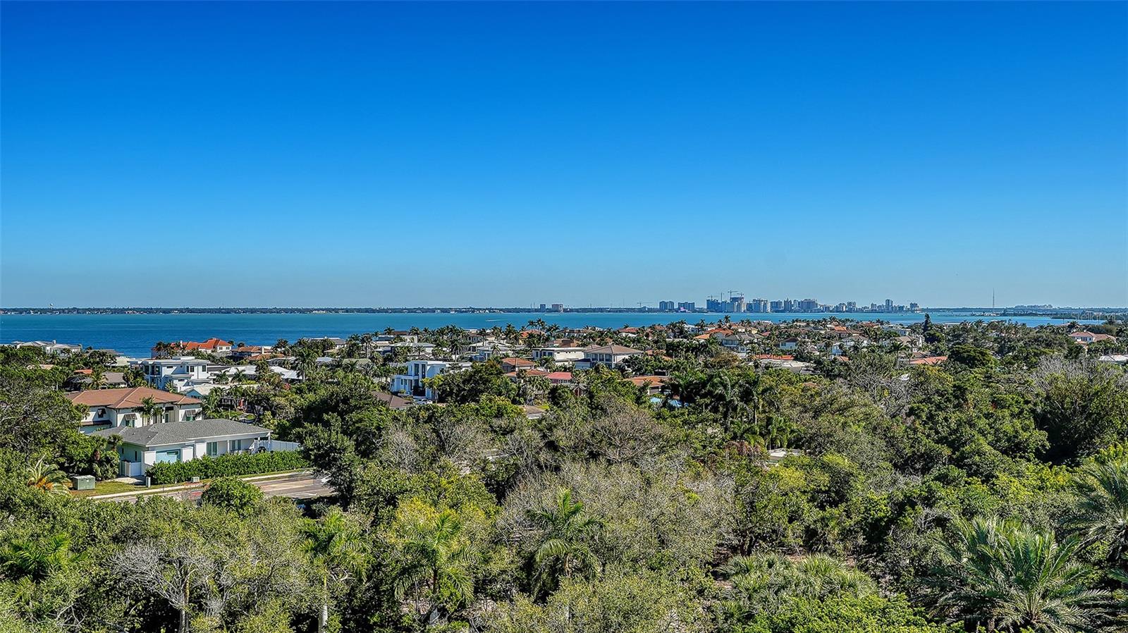 1281 GULF OF MEXICO DR #708